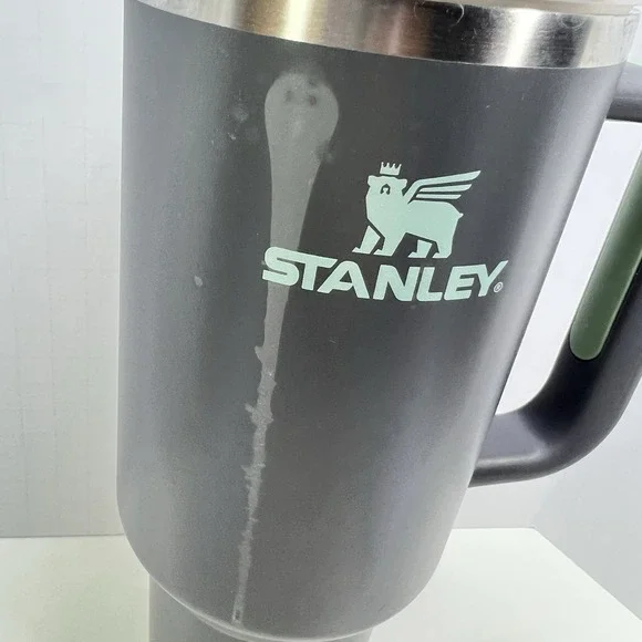 Stanley 40oz Quencher H2.0 FlowState Tumbler Handle Straw Charcoal Gray Mint - Picture 2 of 13